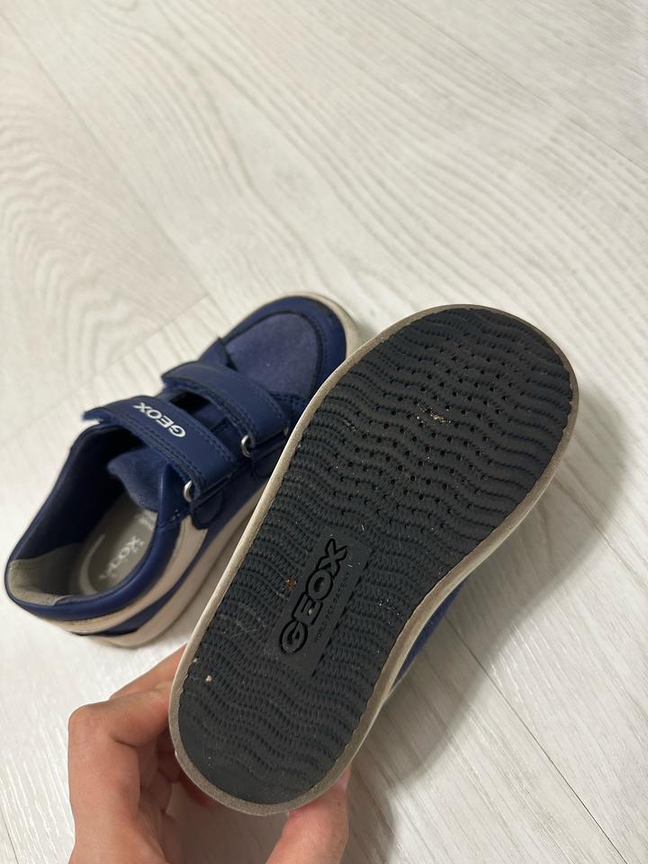 Кроссовки Geox