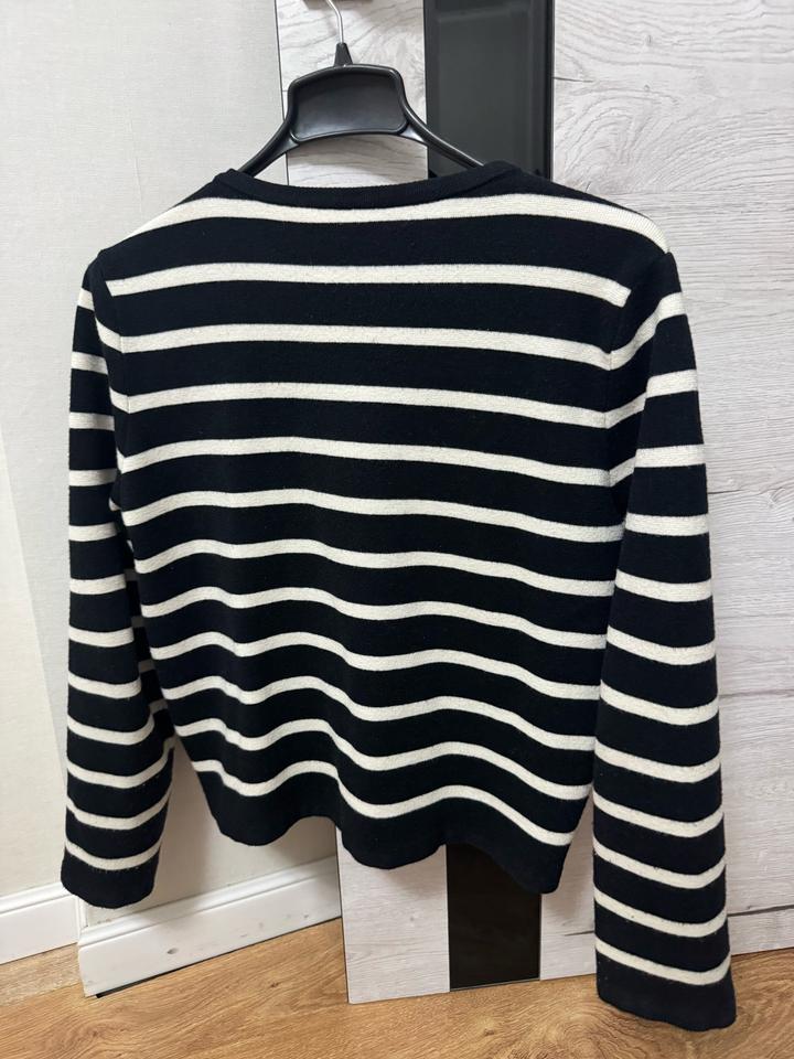Кофта в полоску
