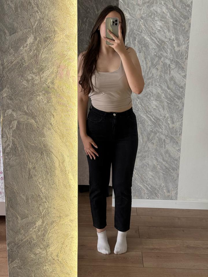 Черные джинсы МОМ Zara