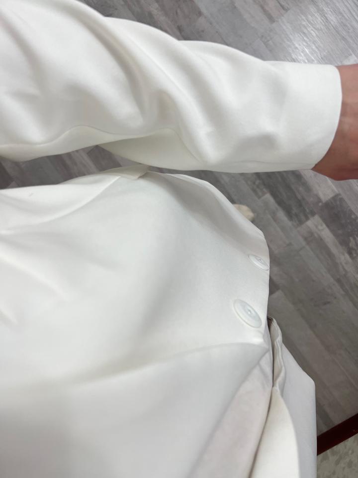 Белый пиджак