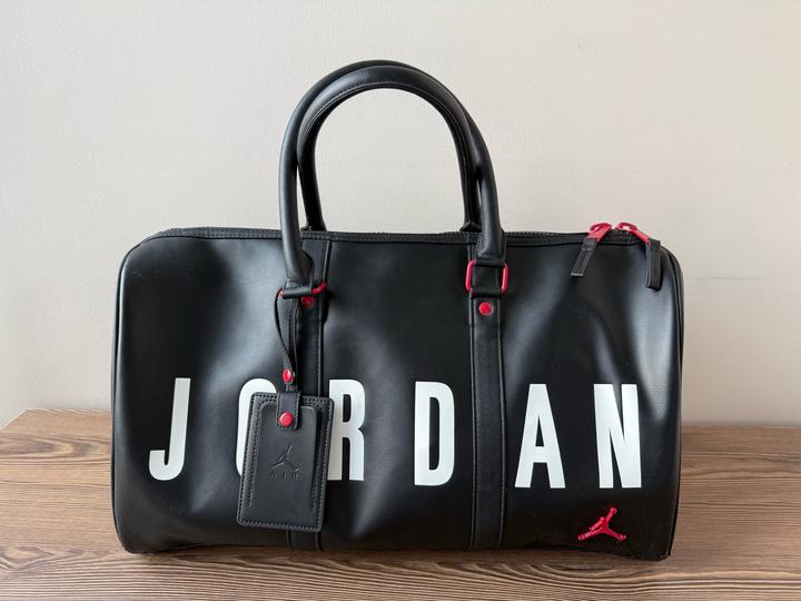 Спортивная сумка Nike Air Jordan