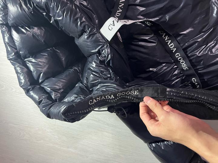 Пуховик Canada Goose