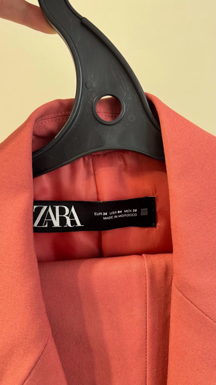 Костюм коралловый Zara