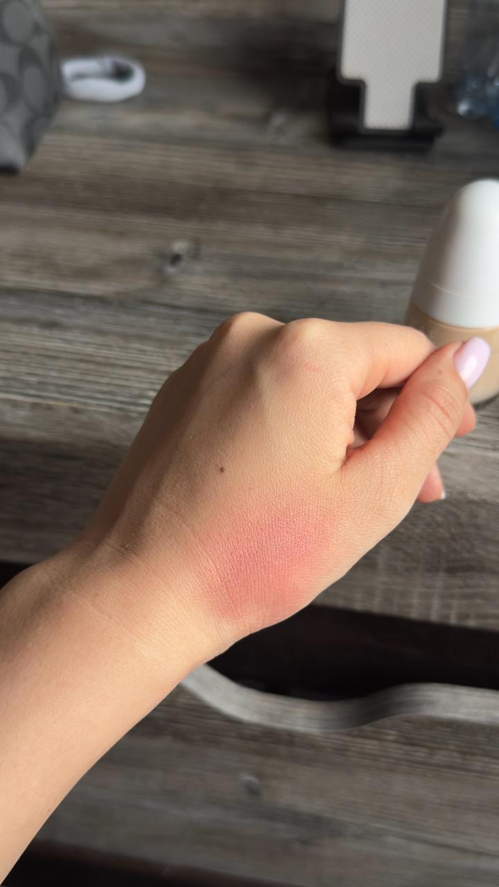 Румяна rare beauty