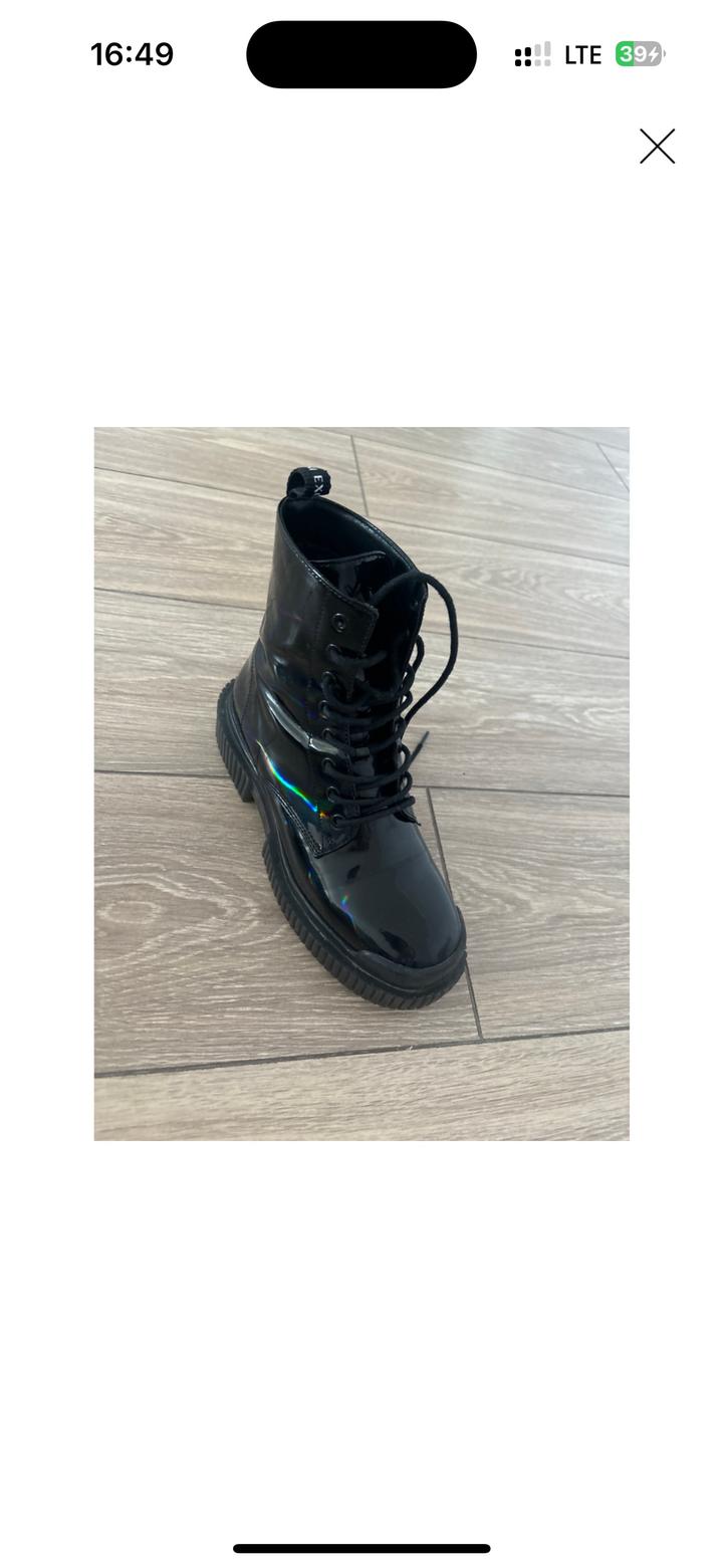 Ботинки черные