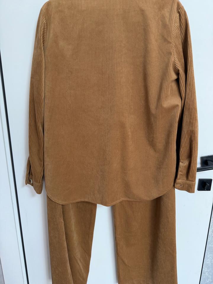 Вельветовый костюм