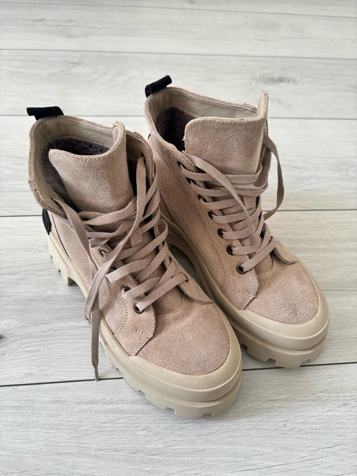 Зимние ботинки