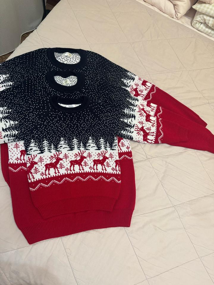 Продам три новогодних свитера для семейного образа