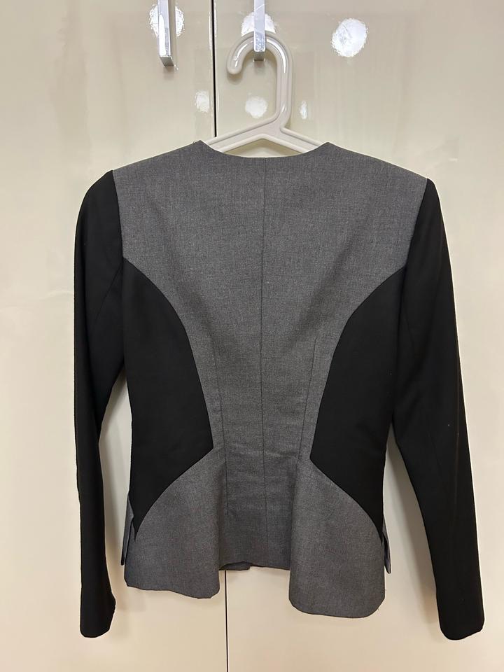 костюм-двойка (жакет + юбка) с контрастными вставками