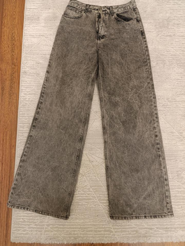 Джинсы серые Gloria jeans