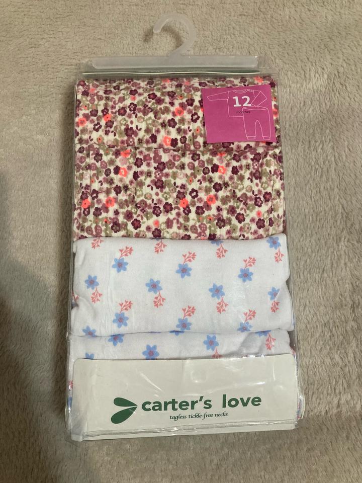 Комплект одежды от Carters