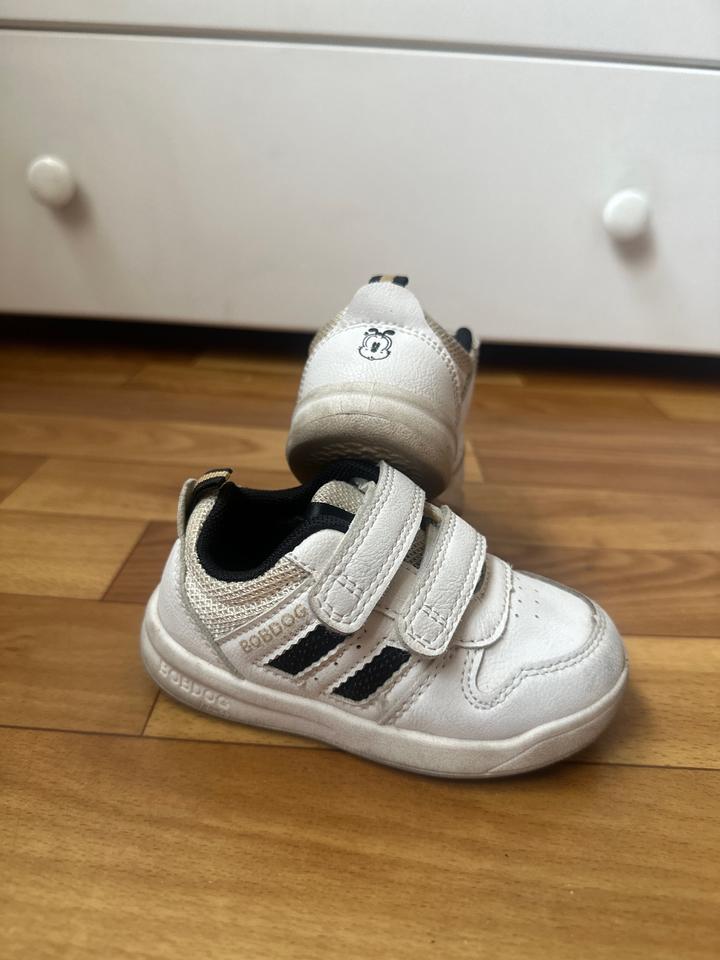 Кроссовки детские