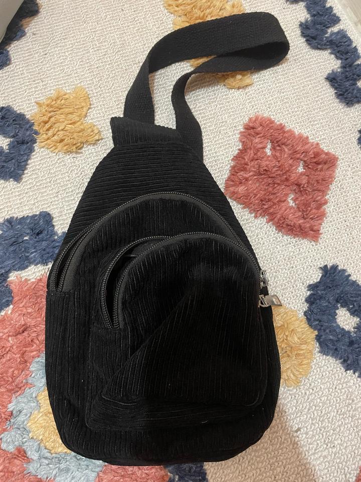 черная сумка (барсетка)