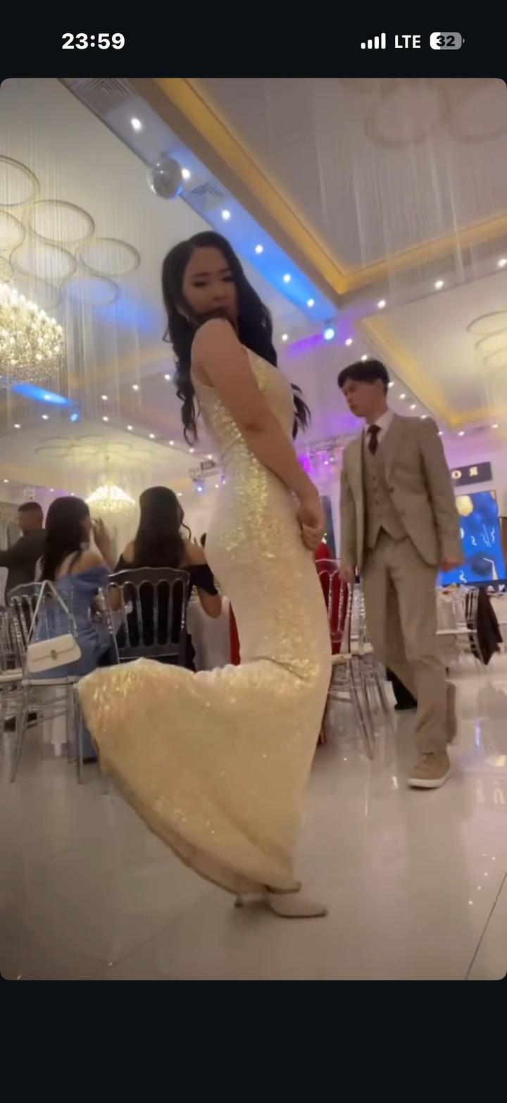 Вечернее платье