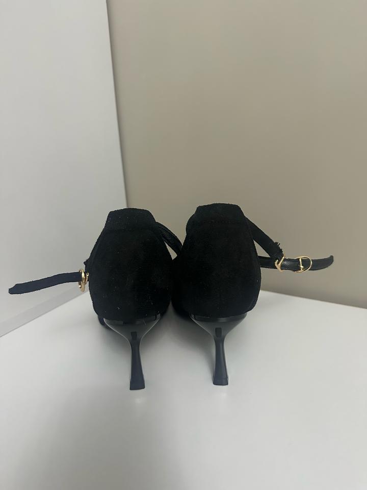 Женские туфли замшевые