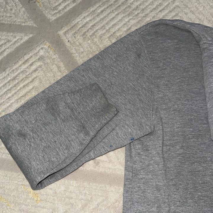 серая зипка Pull&Bear