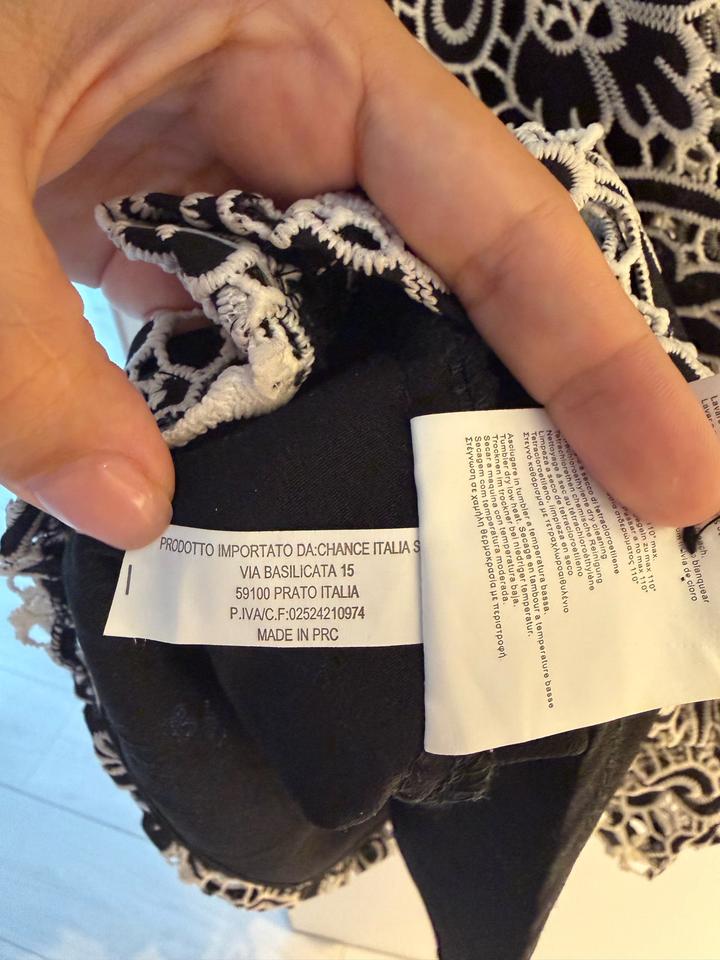 Кружевное мини платье Chance Off | чёрное с белым кружевом