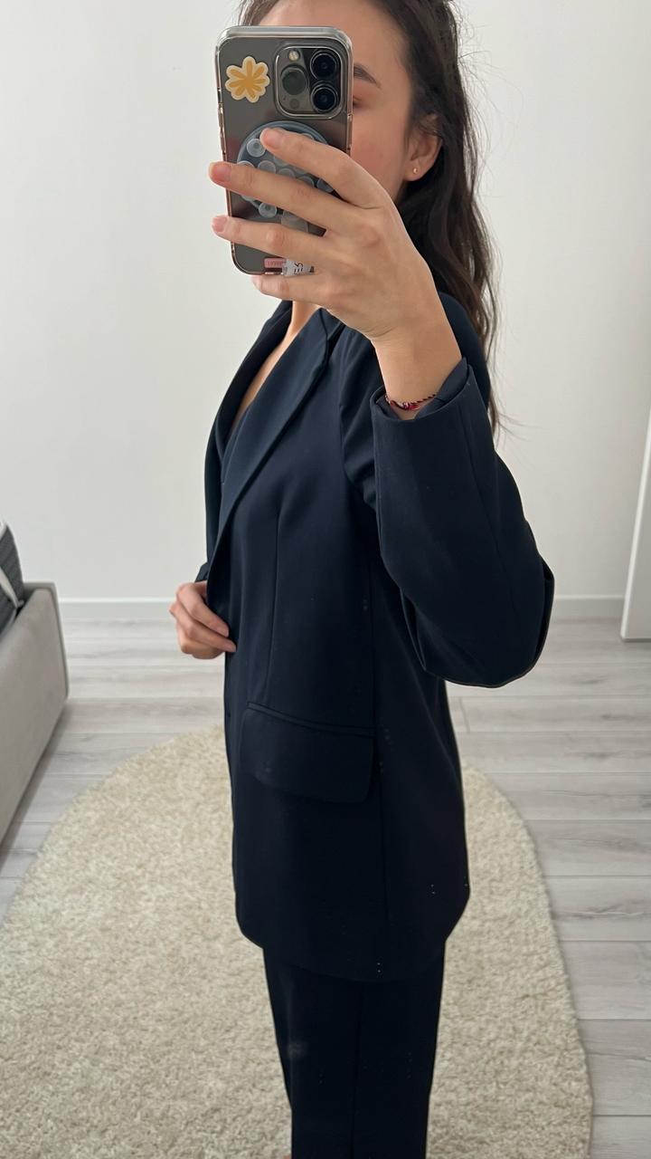 Костюм тройка