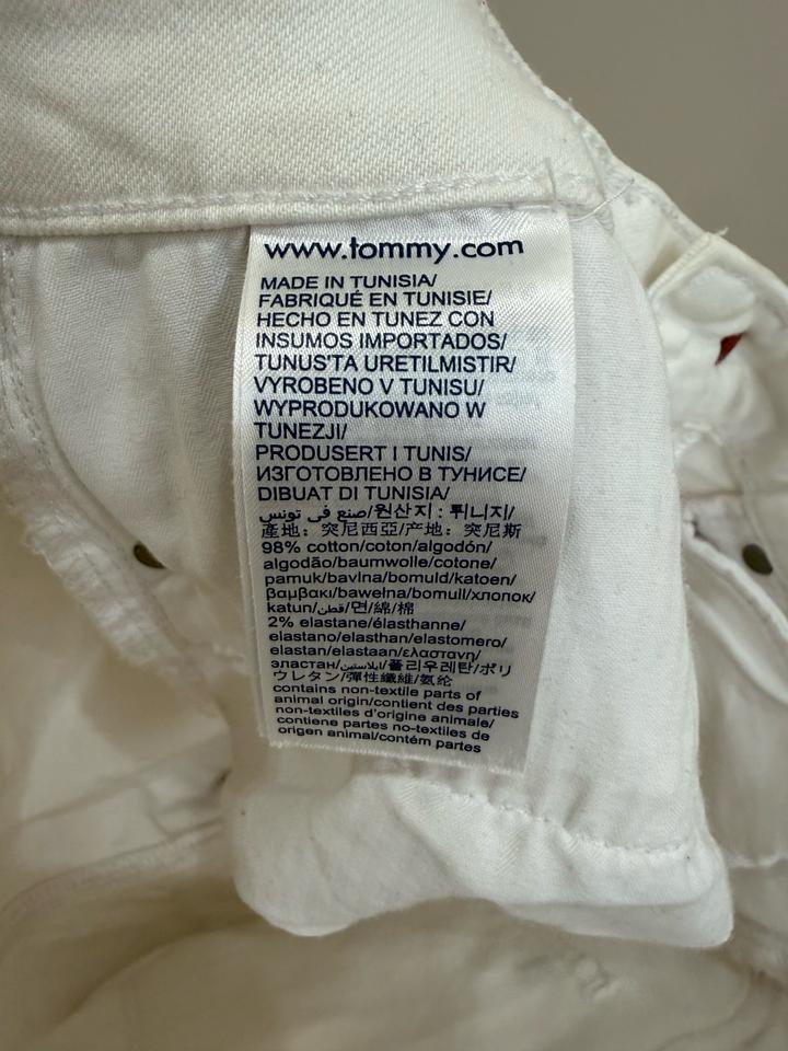 Абсолютно новые белые джинсы Tommy Hilfiger