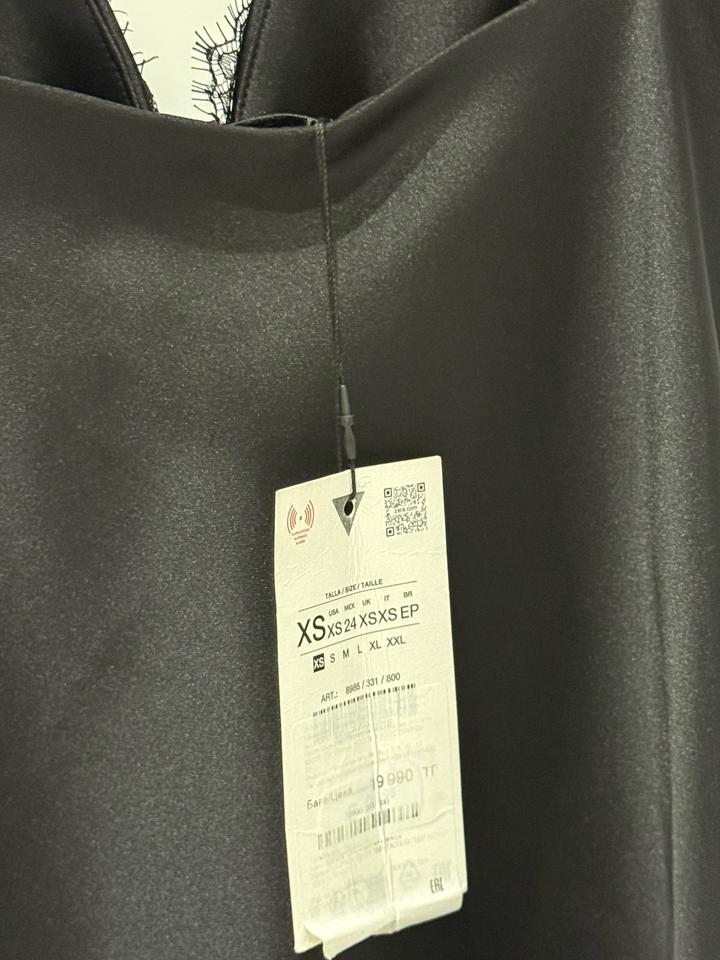 Атласный топ с кружевами Zara новый