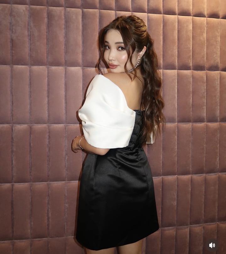 Платье с бантом Embark Store