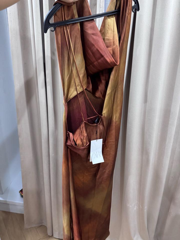 Новое платье Zara размер S