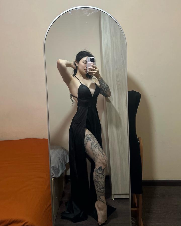 MEKKOLETO Платье длинное, шелко