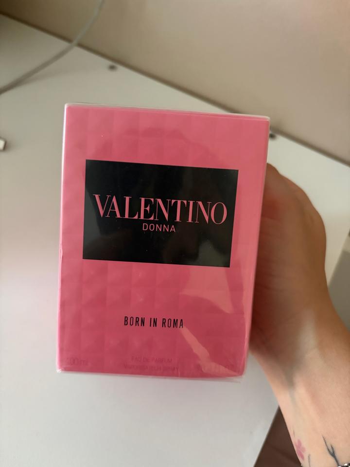 Духи VALENTINO born in roma donna
