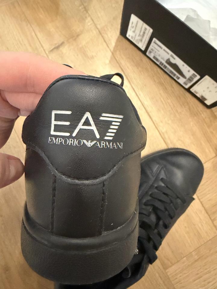 Кожаные кеды Emporio Armani