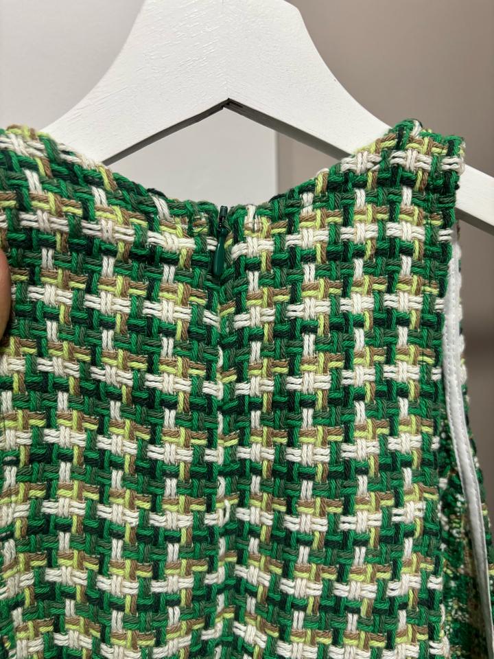 Зеленое твидовое платье Zara.