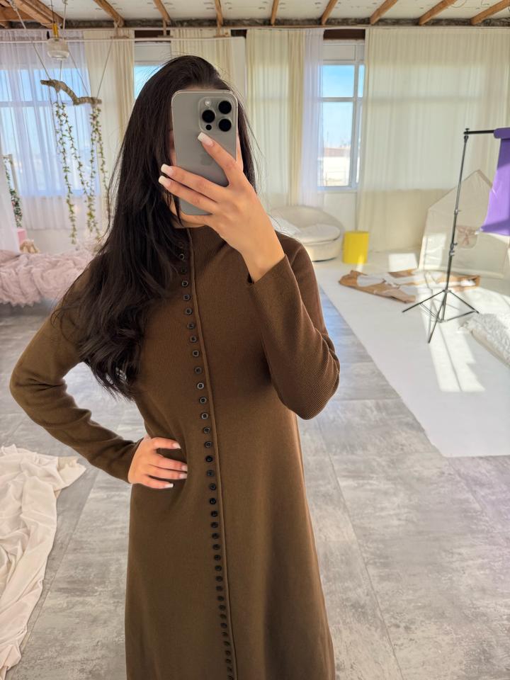 Платье коричневое