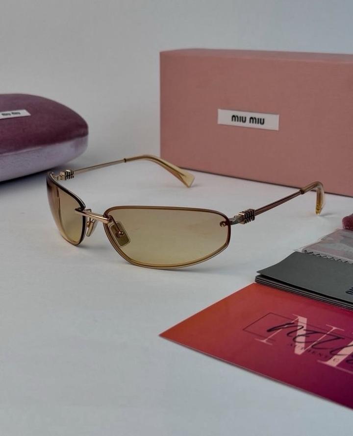 Miu Miu очки