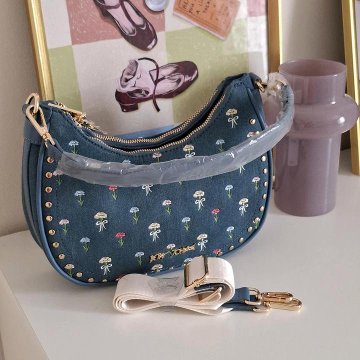 Сумка Betsey Johnson