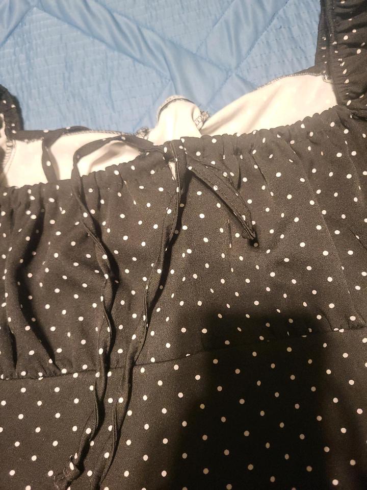 Платье футляр в горошек