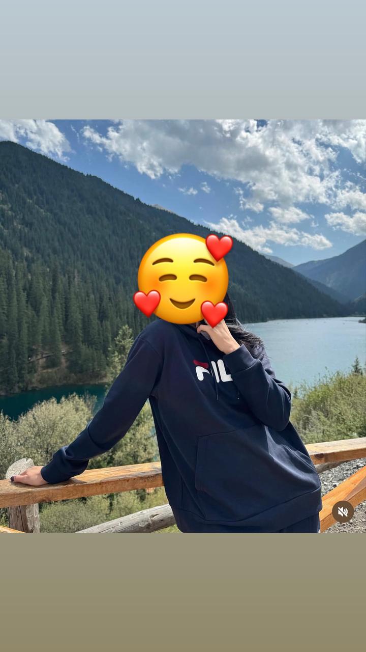 Продается спортивный костюм