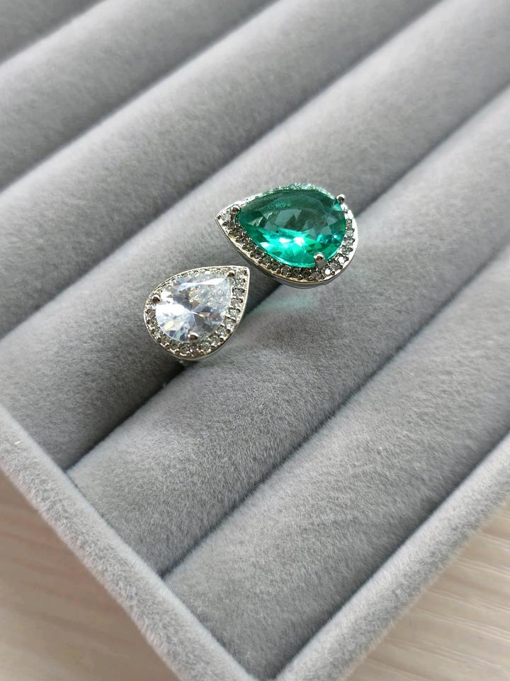 Шикарное акцентное кольцо S925