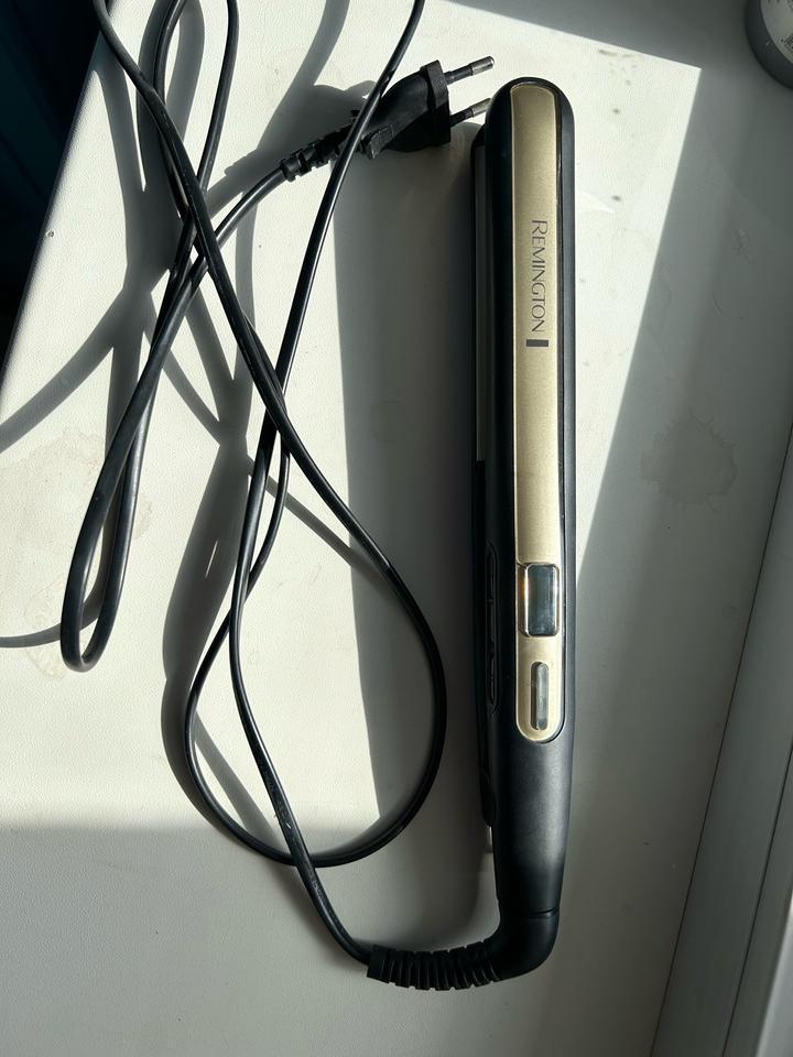 Утюжок Remington