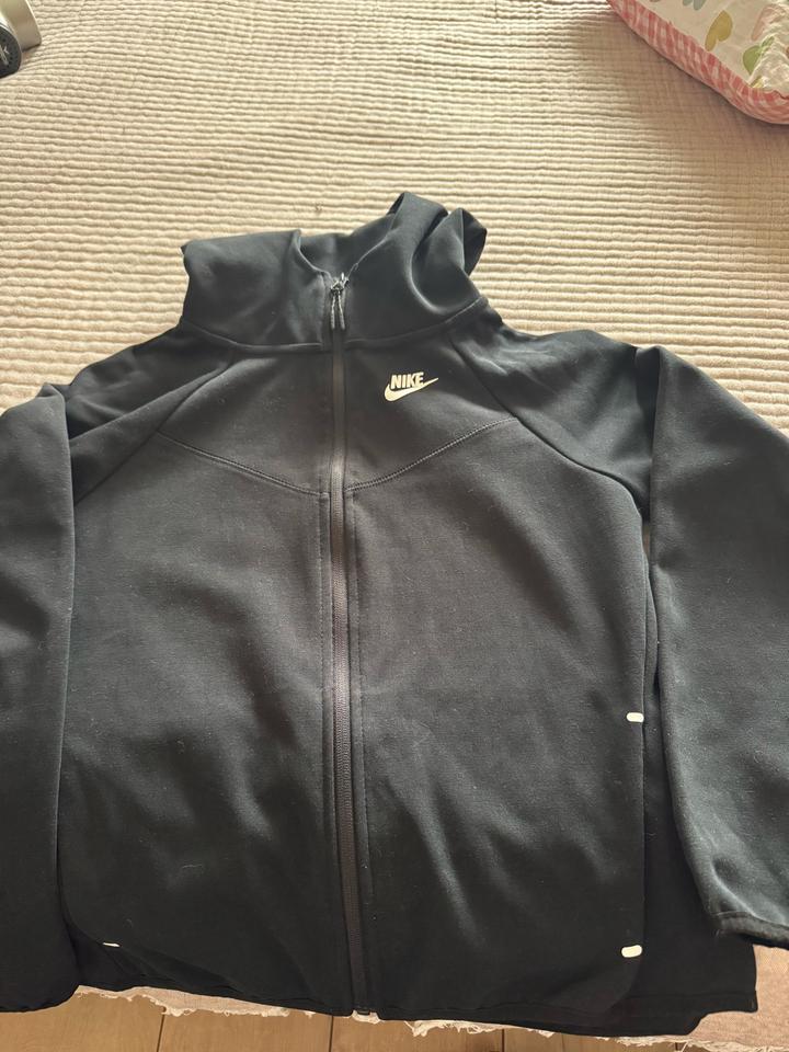 Кофта с замком Nike