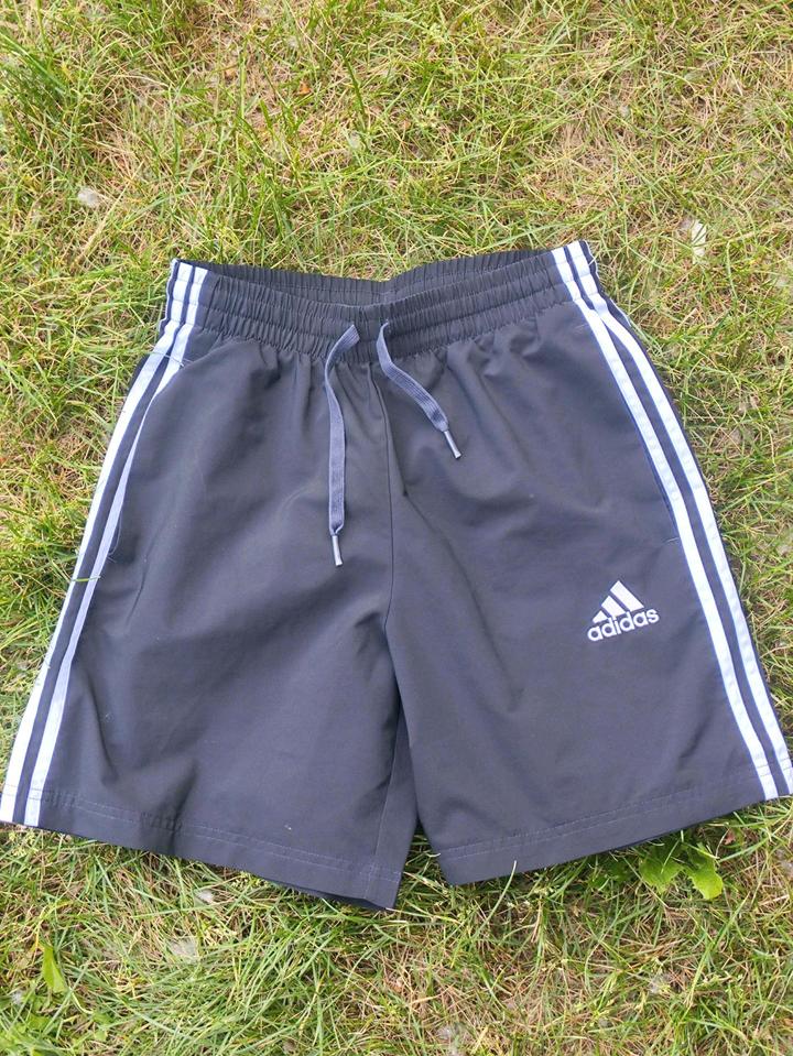 Adidas shorts оригинал.Adidas шорты оригинал