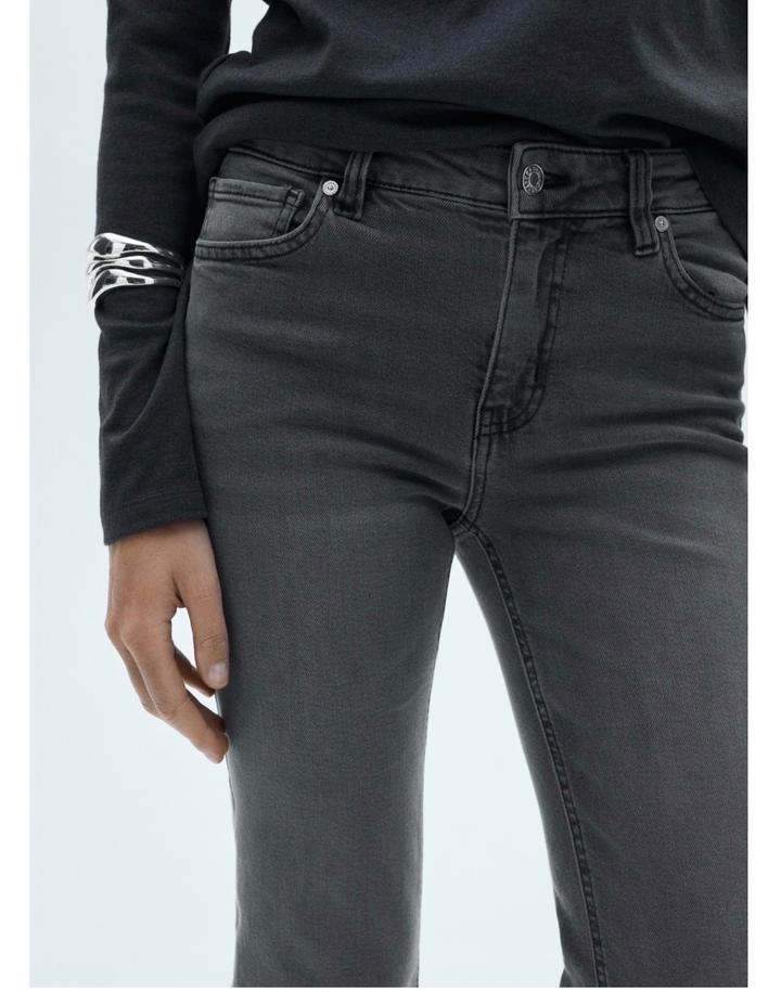 Джинсы зауженные Mango серый