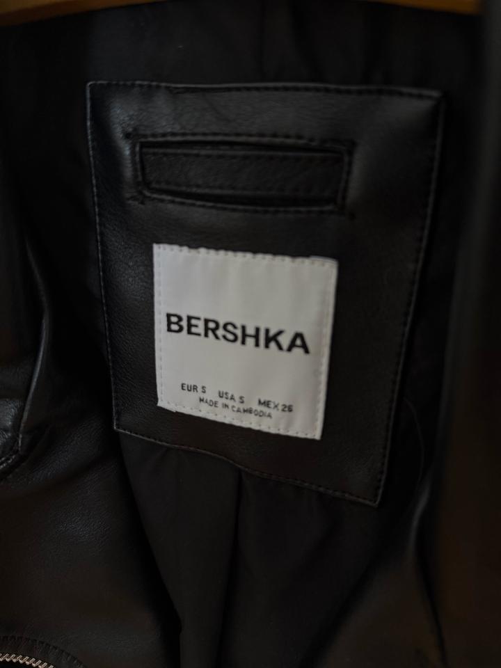Косуха Bershka oversize, размер S