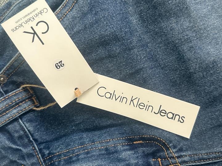 Джинсы Calvin Klein