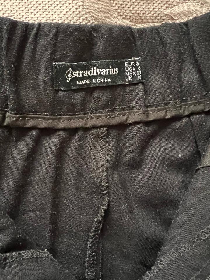 Черные классические брюки Stradivarius