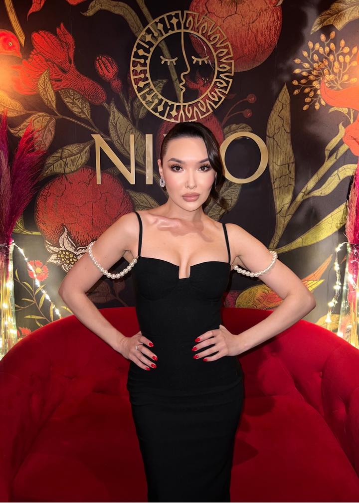 Черное платье