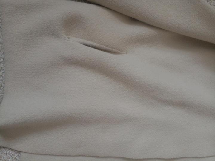 полупальтос капюшоном Brusnika