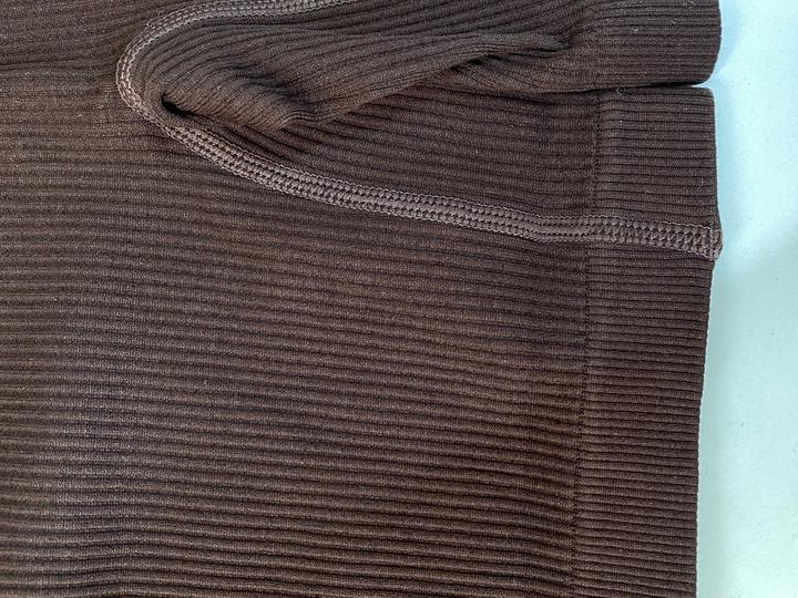 Утягивающие спортивные шорты