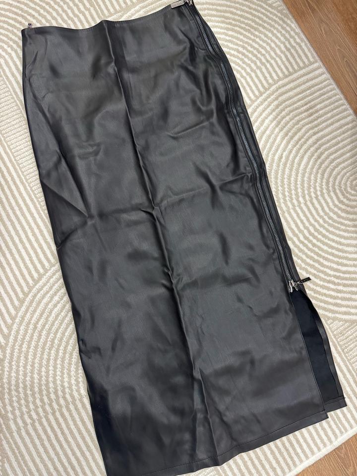 Кожаная юбка