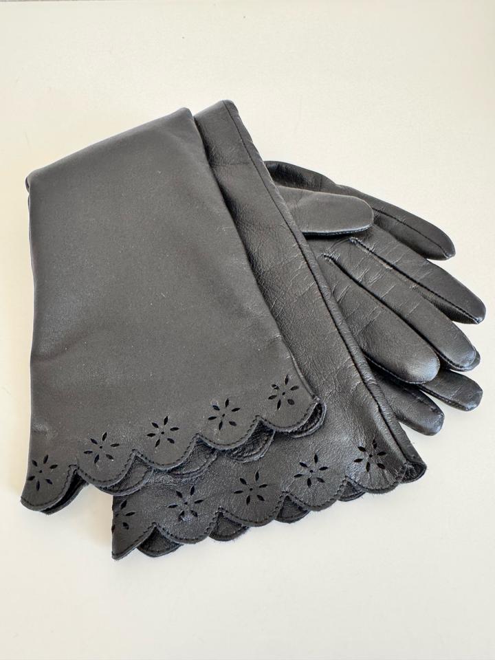 Кожаные перчатки женские