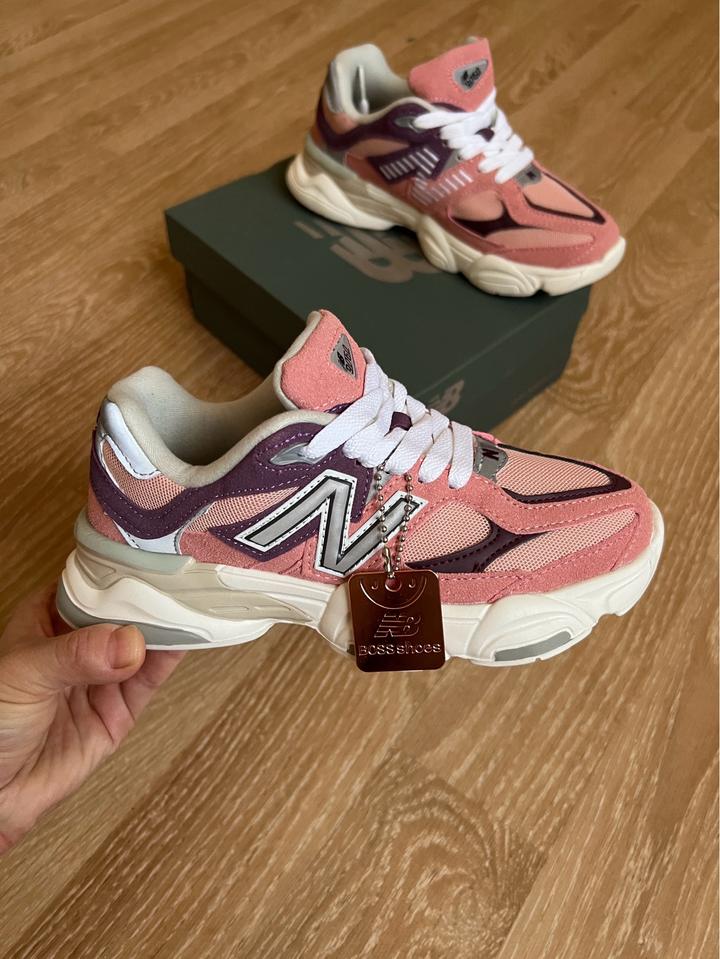 Кроссовки для девочки