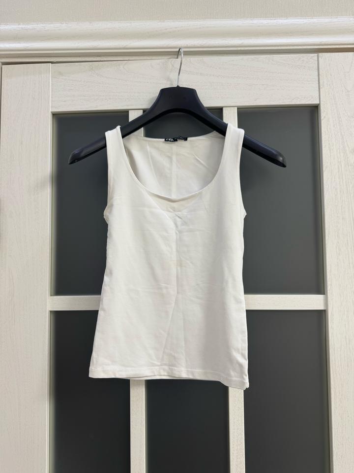 Белая майка от Zara